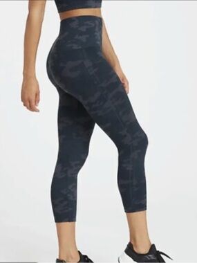 SPANX Kids Camouflage Leggings - Black & Dark Gray